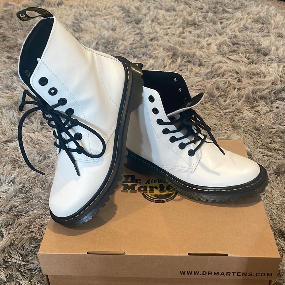 Like New Luana Dr. Martens